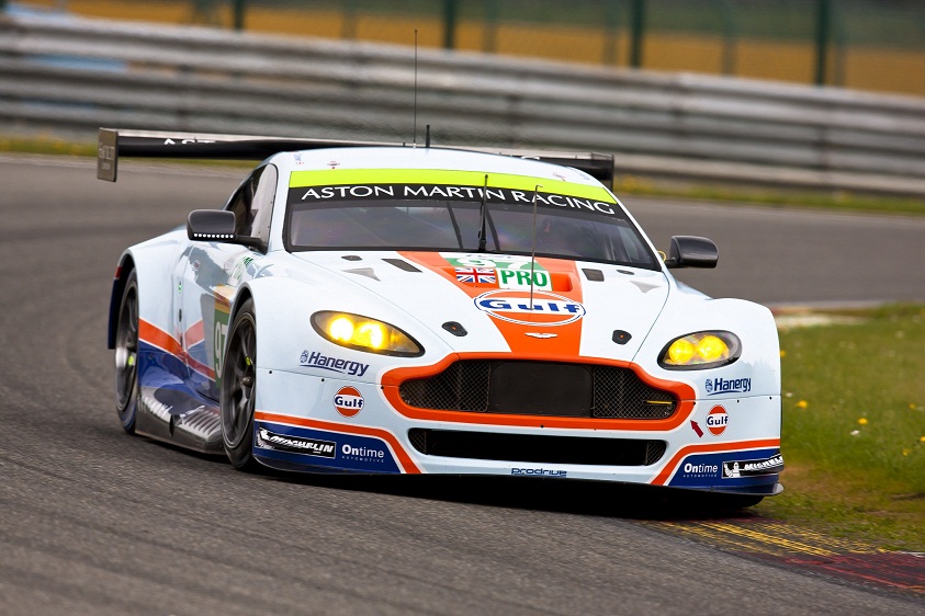 红牛二队横扫阿斯顿马丁，皮亚斯特里刷新纪录