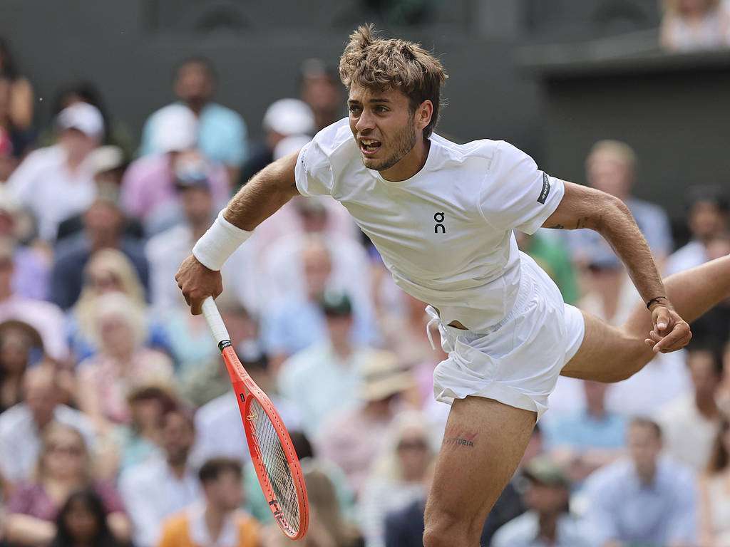 开云体育平台APP-温网横扫联合杯，德约科维奇惊艳四座