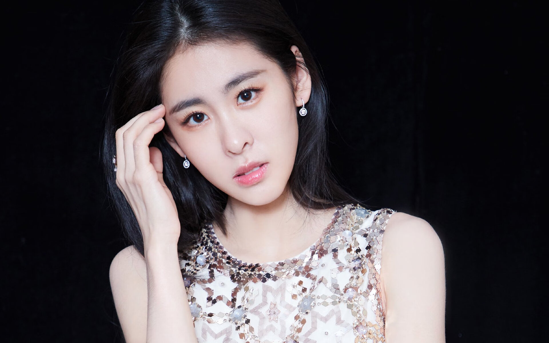 范戴克化身绿茵利维坦，尼日利亚3-0新西兰背后的攻防哲学革命